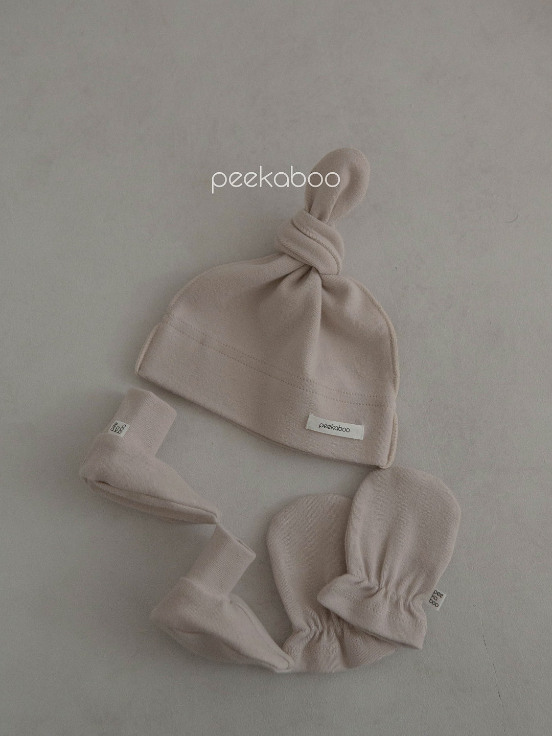 peekaboo  / vanilla newborn set