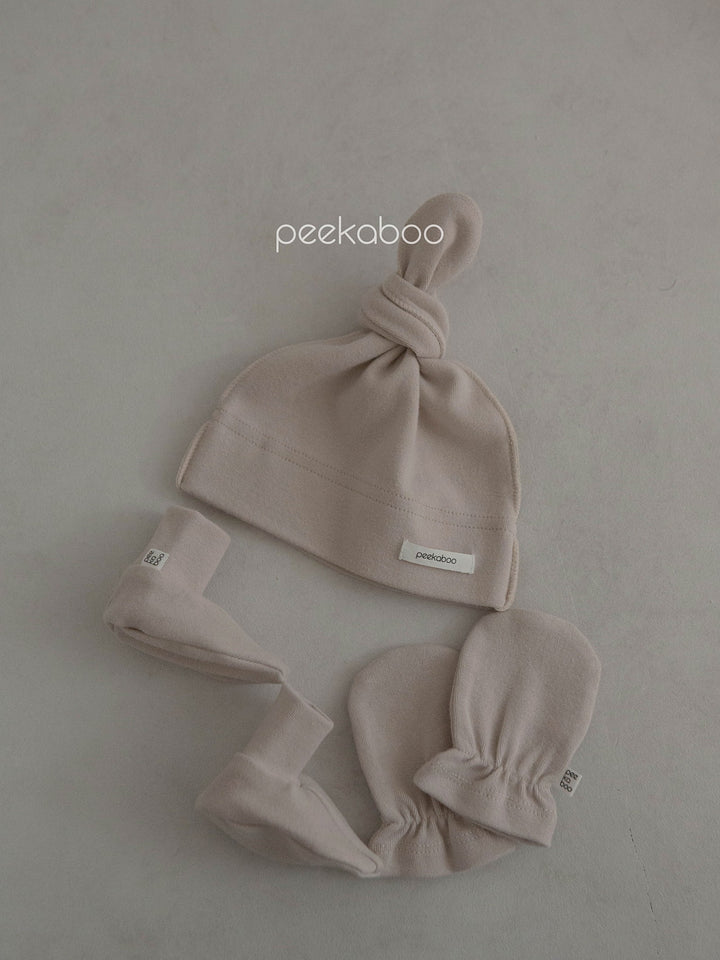 peekaboo  / vanilla newborn set