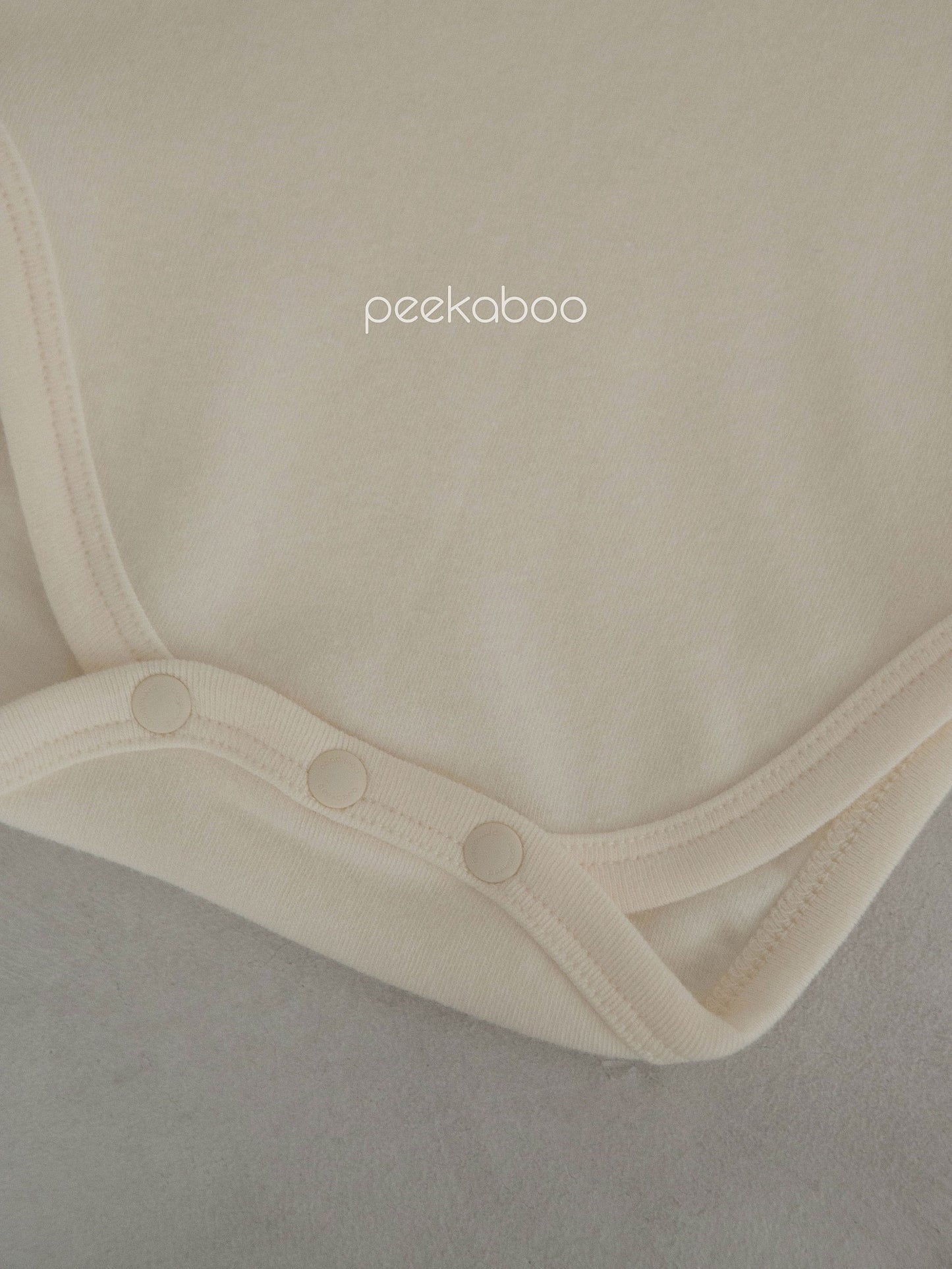 peekaboo  / vanilla baby set