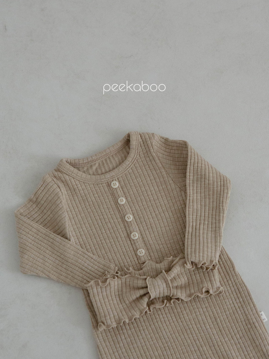 peekaboo / ann baby suit