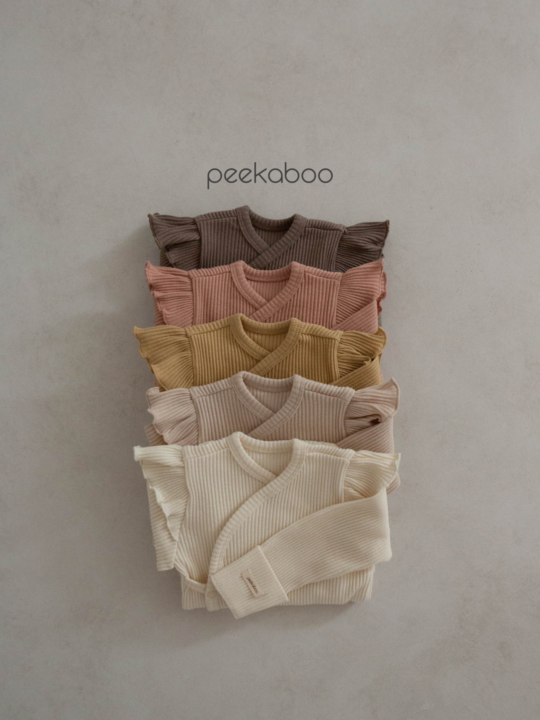 peekaboo / raon newborn suit