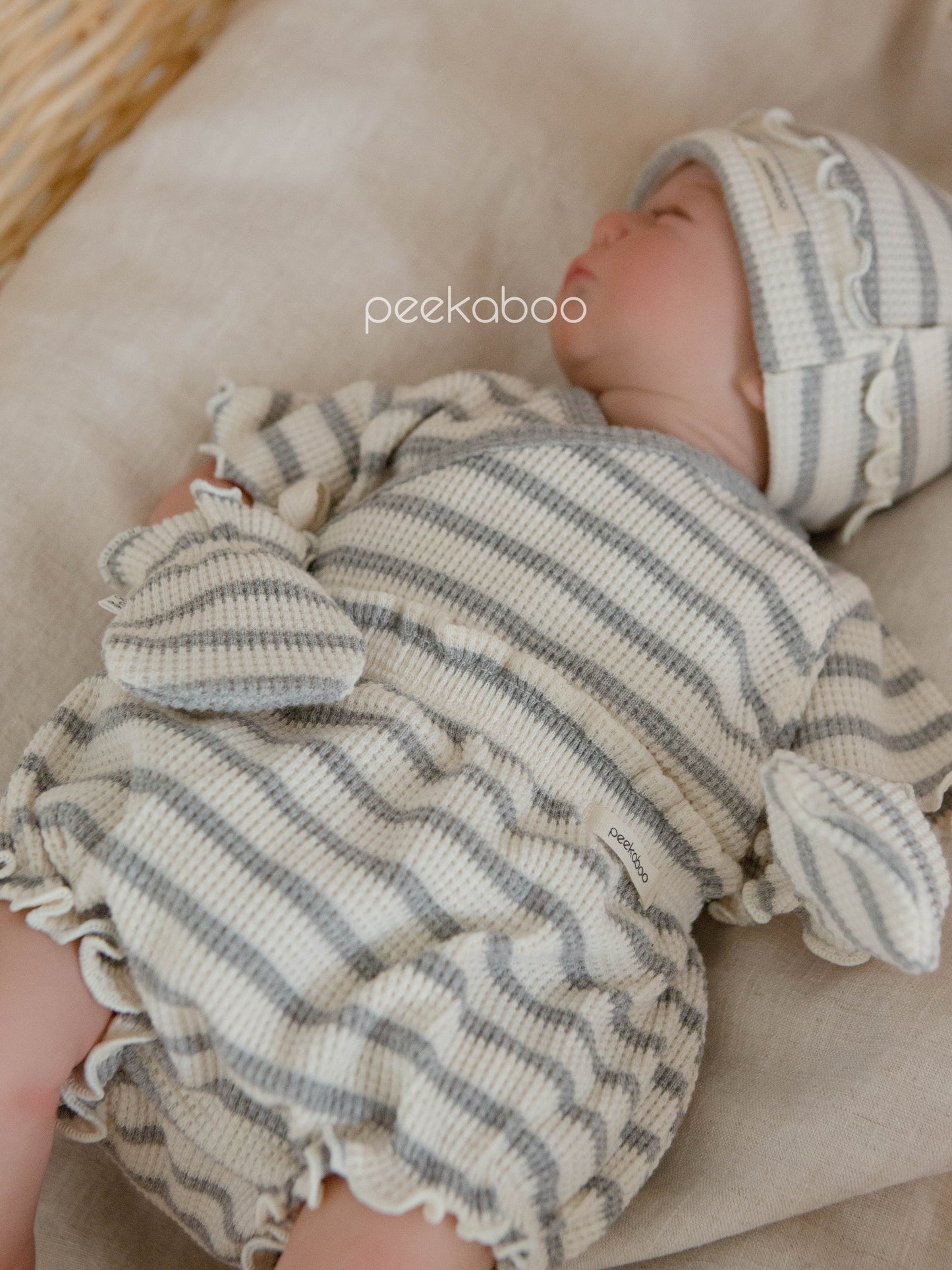 【在庫限り】peekaboo / Ddine newborn set