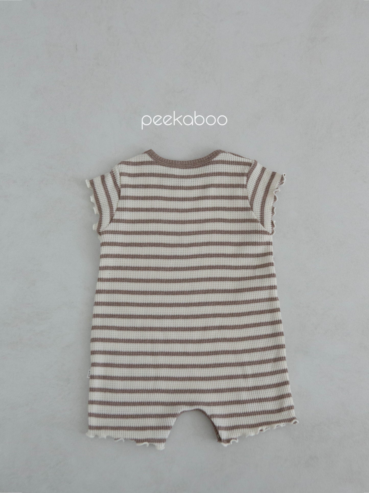 peekaboo / Ddine baby suit