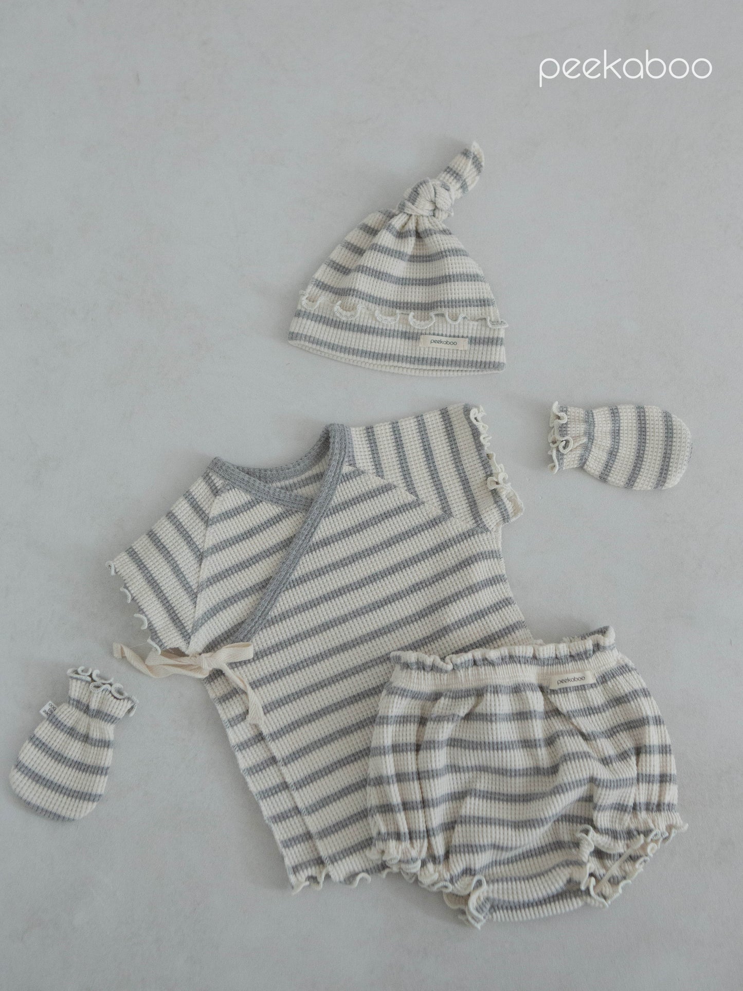 【在庫限り】peekaboo / Ddine newborn set