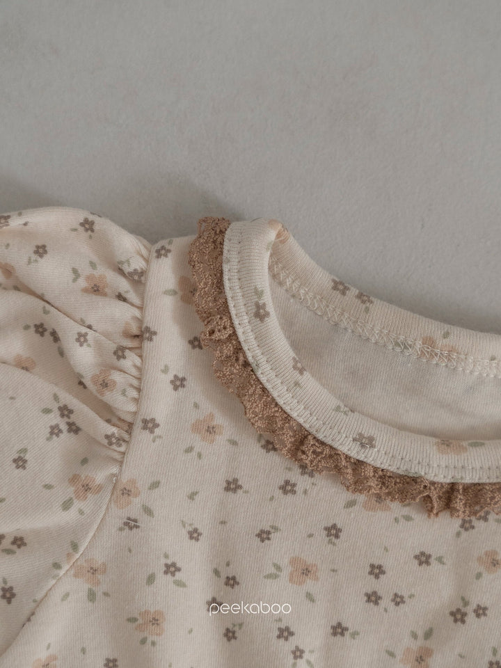 peekaboo  / Bella baby suit