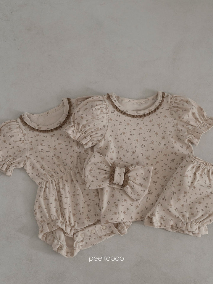 peekaboo  / Bella baby suit